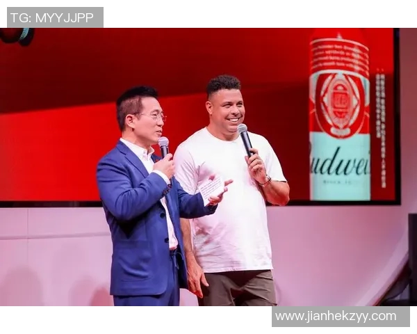 意甲足球明星因肺炎住院治疗球迷们纷纷送上祝福与关心