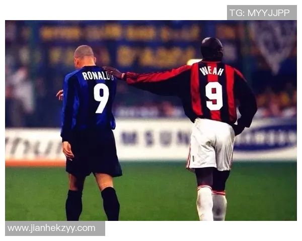 月牙湾足球明星的传奇故事与成就揭秘